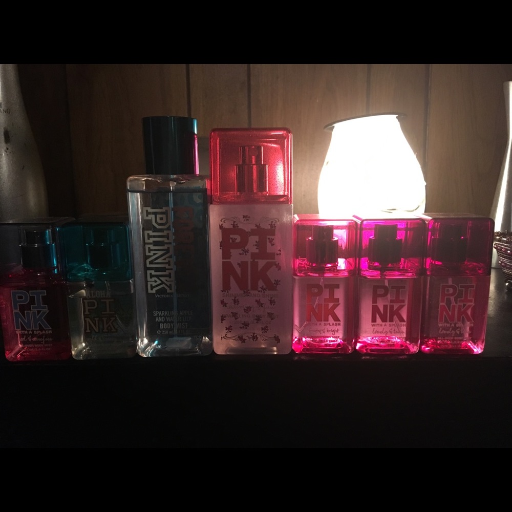 VS PINK sprays